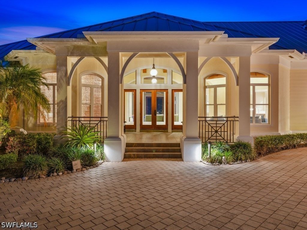 7051 Hunters Rd, NAPLES