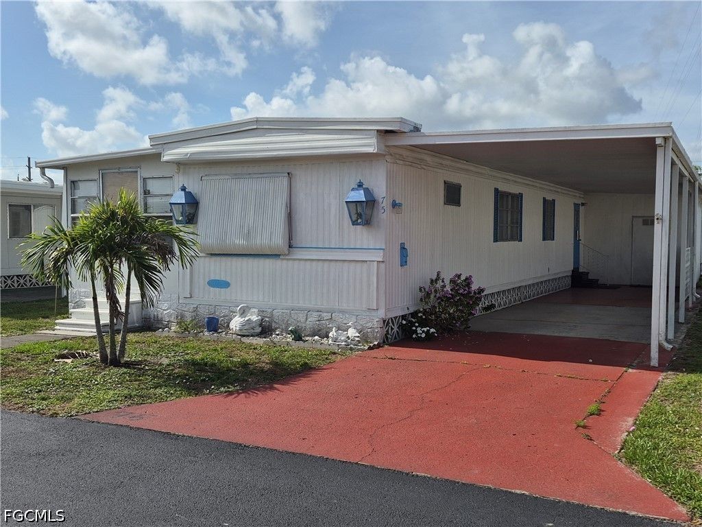 75 Hacienda Blvd, FORT MYERS