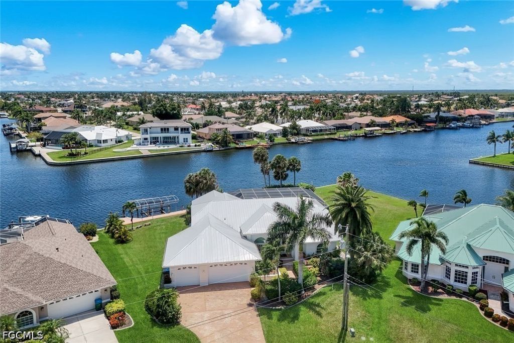 2546 Sw 45th St, Cape Coral