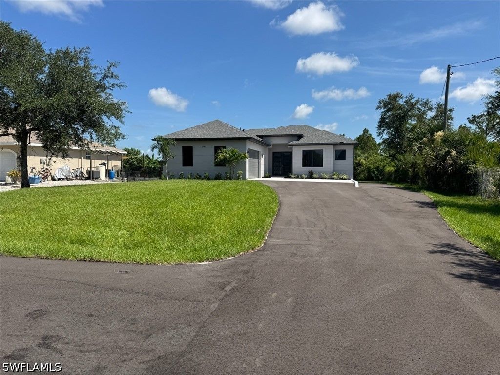 2741 41st Ave Ne, Naples