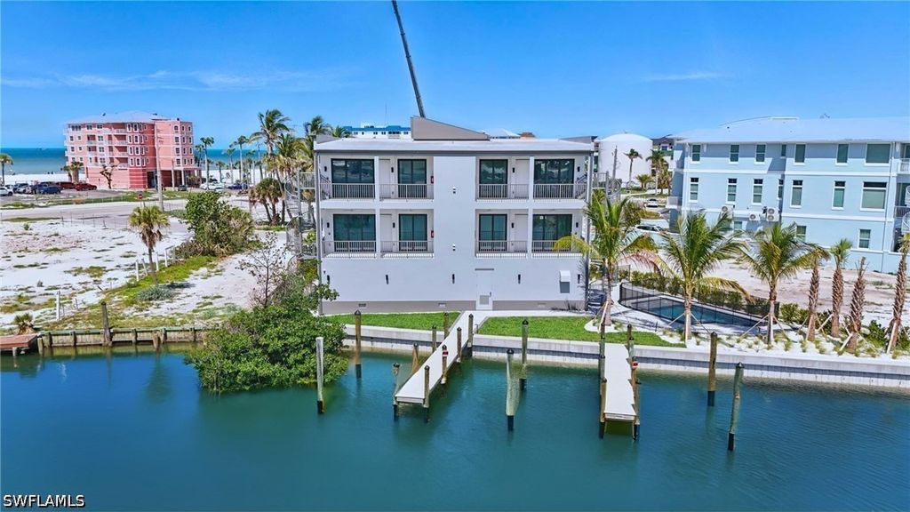 855 Lagoon St 2, Fort Myers Beach