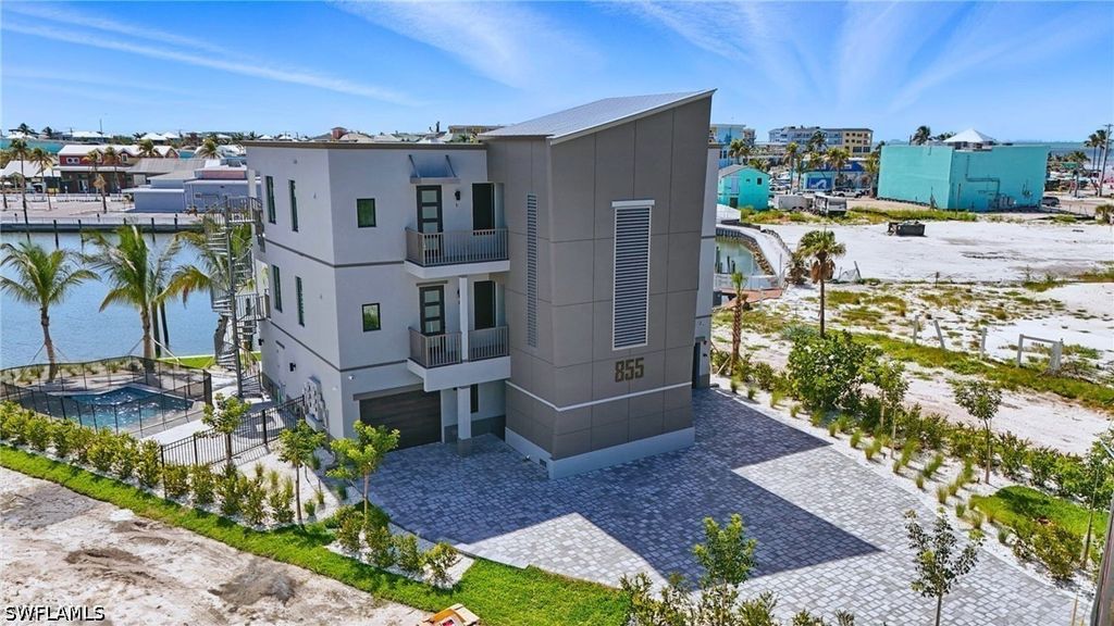 855 Lagoon St 3, Fort Myers Beach