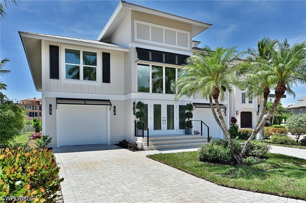 219 Bayfront Dr, Bonita Springs