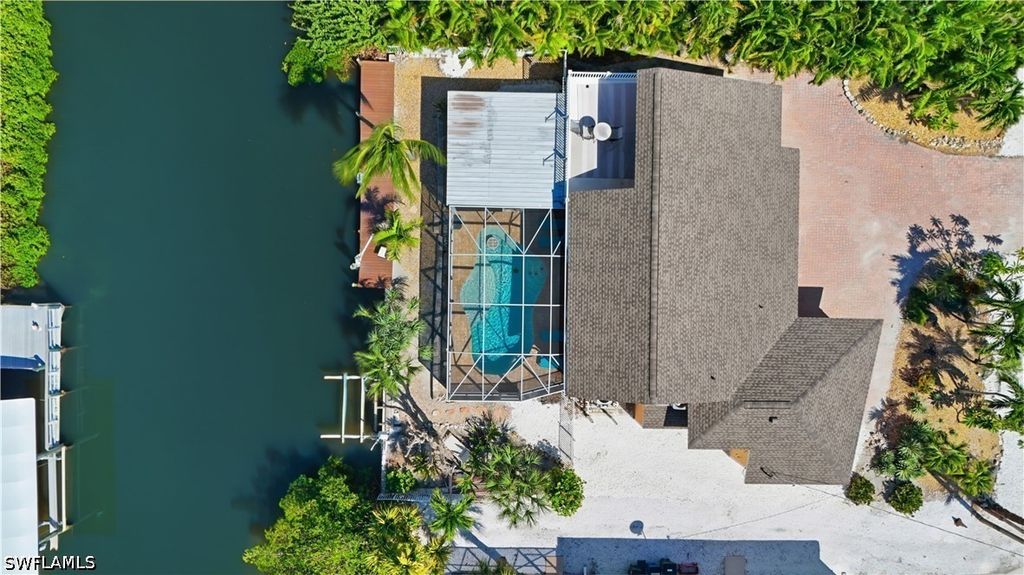421 Connecticut St, Fort Myers Beach