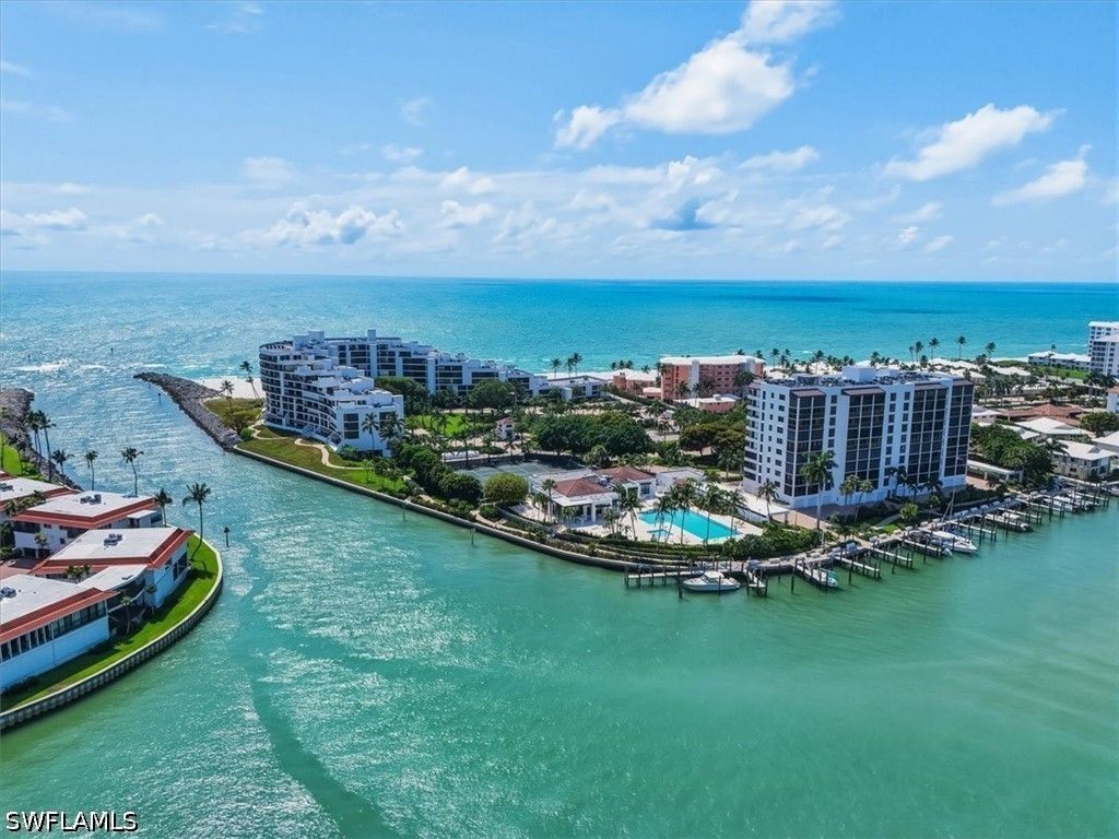 2400 Gulf Shore Blvd N 604, Naples