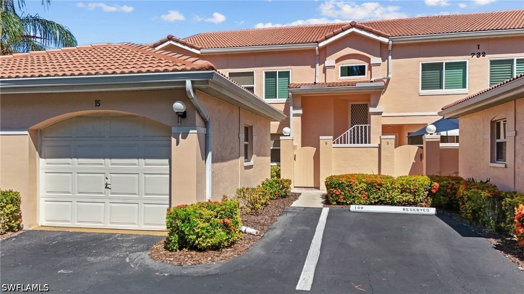 732 Woodshire Ln I5, Naples