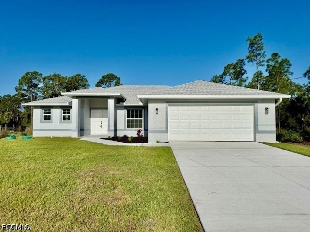1017 Maple Ave N, Lehigh Acres