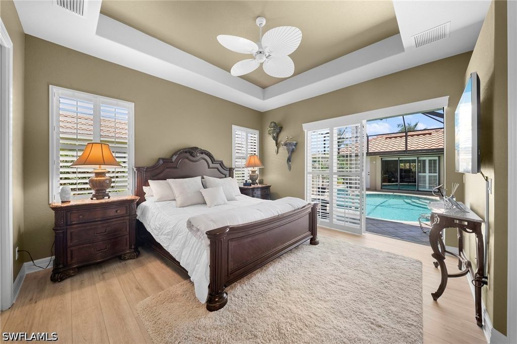 955 Tivoli Ct, Naples