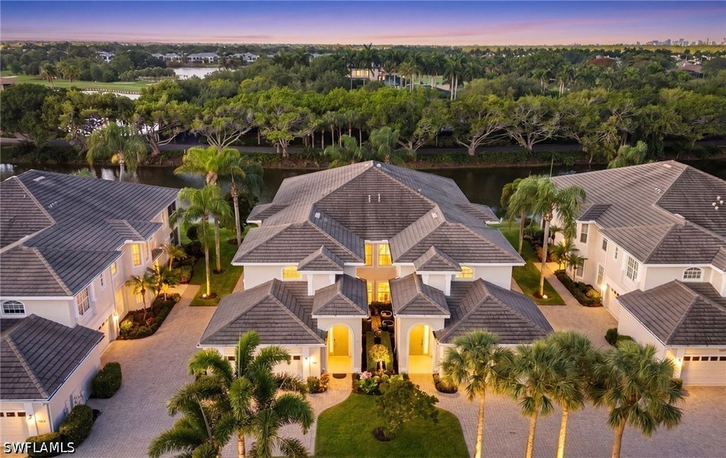 1896 Seville Blvd 1711, Naples