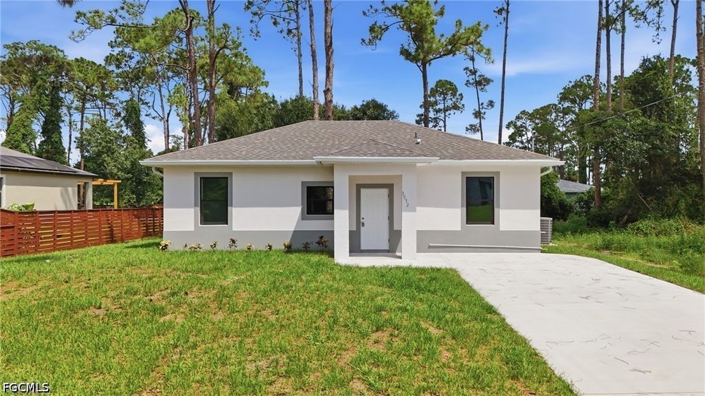 3052 S Beechwood Cir, LABELLE