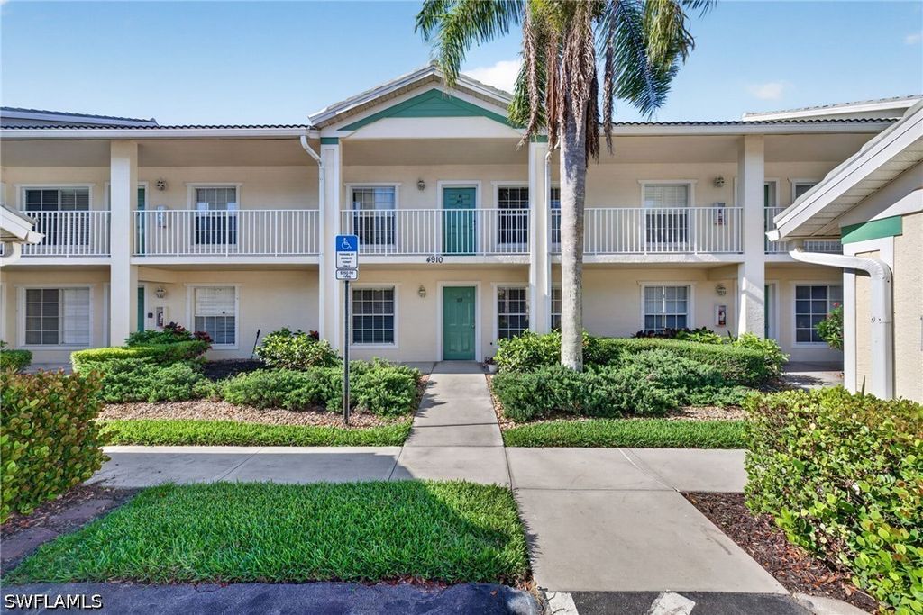 4910 Cougar Ct N 1-103, Naples