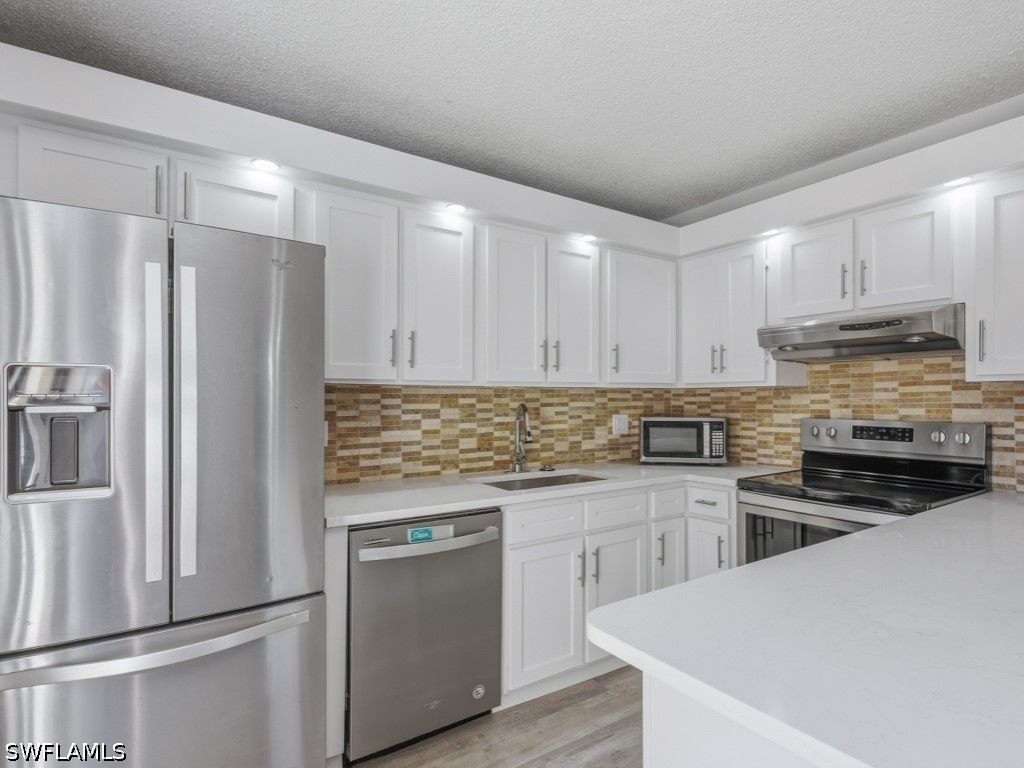 5247 Cedarbend Dr 2, Fort Myers