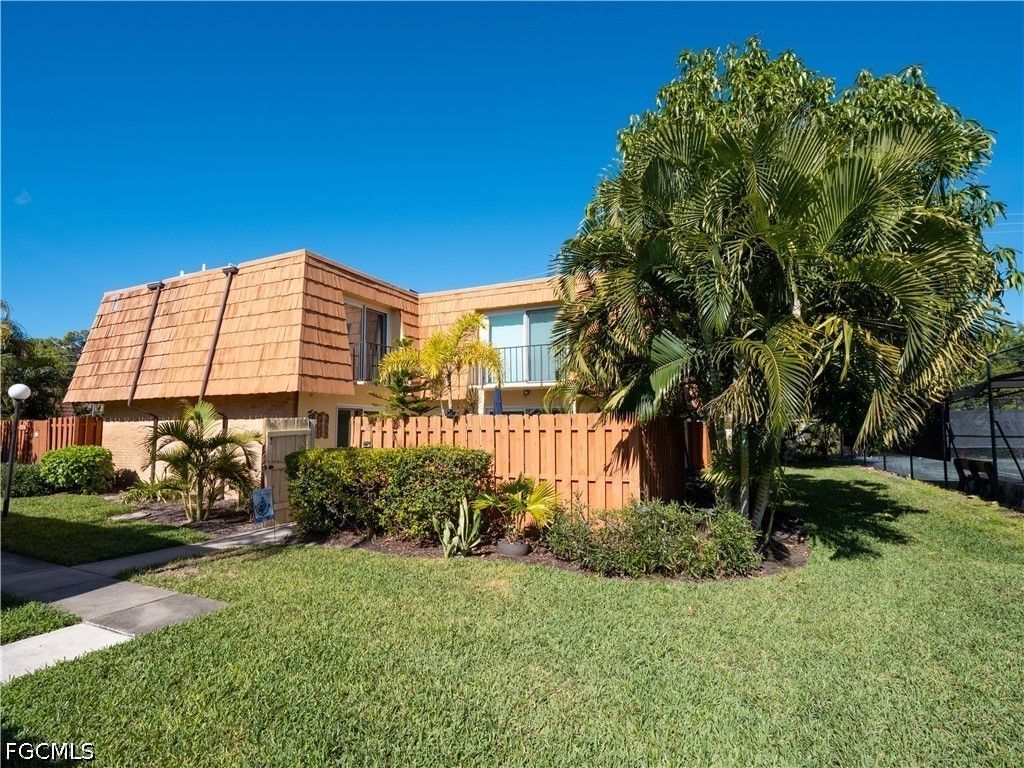 1727 Park Meadows Dr 2, FORT MYERS