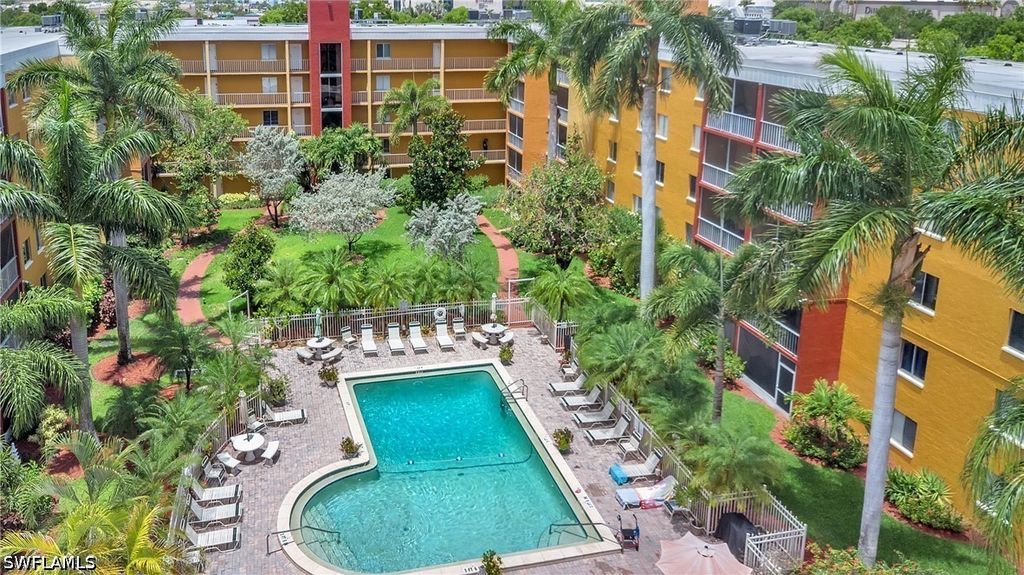 2366 E Mall Dr 212, Fort Myers