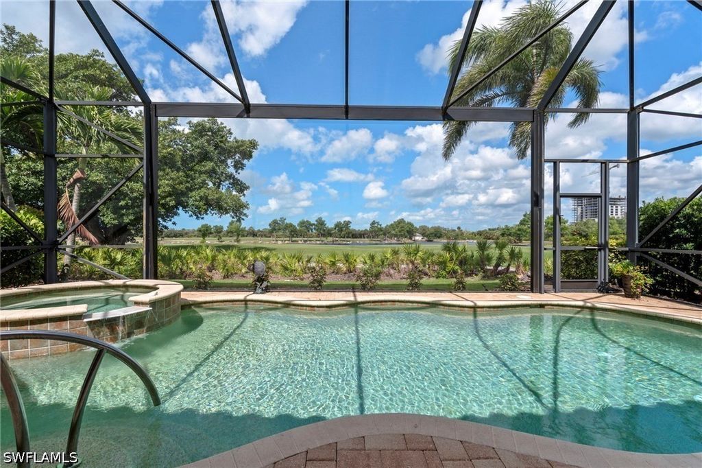 22098 Natures Cv Ct, Estero