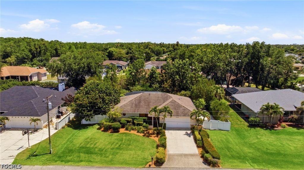 6856 Fairview St, FORT MYERS