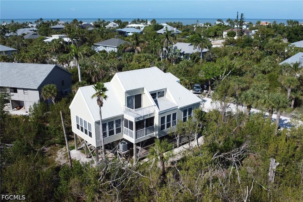 4452 Gulf Pines Dr, SANIBEL