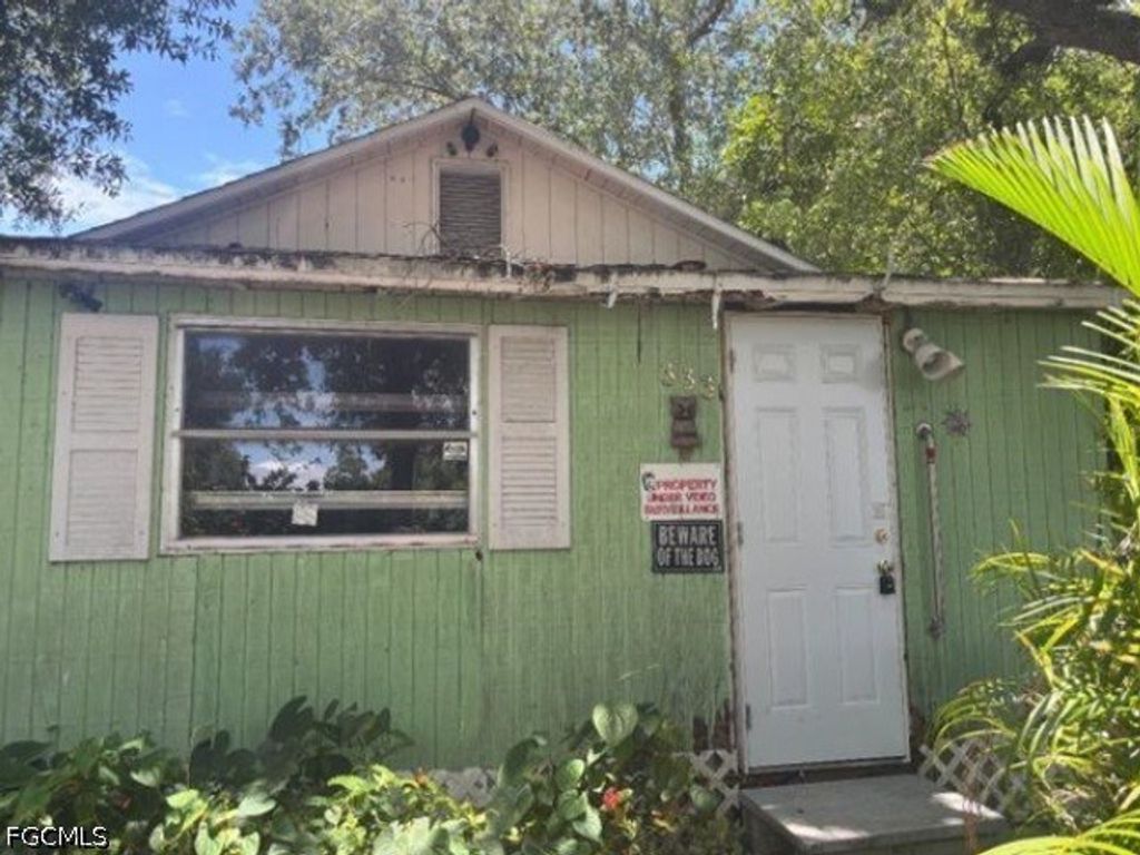 333 Bellair Rd, FORT MYERS