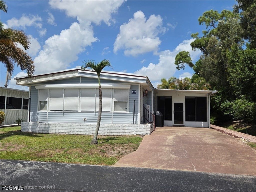 840 Peaceful Dr, NORTH FORT MYERS