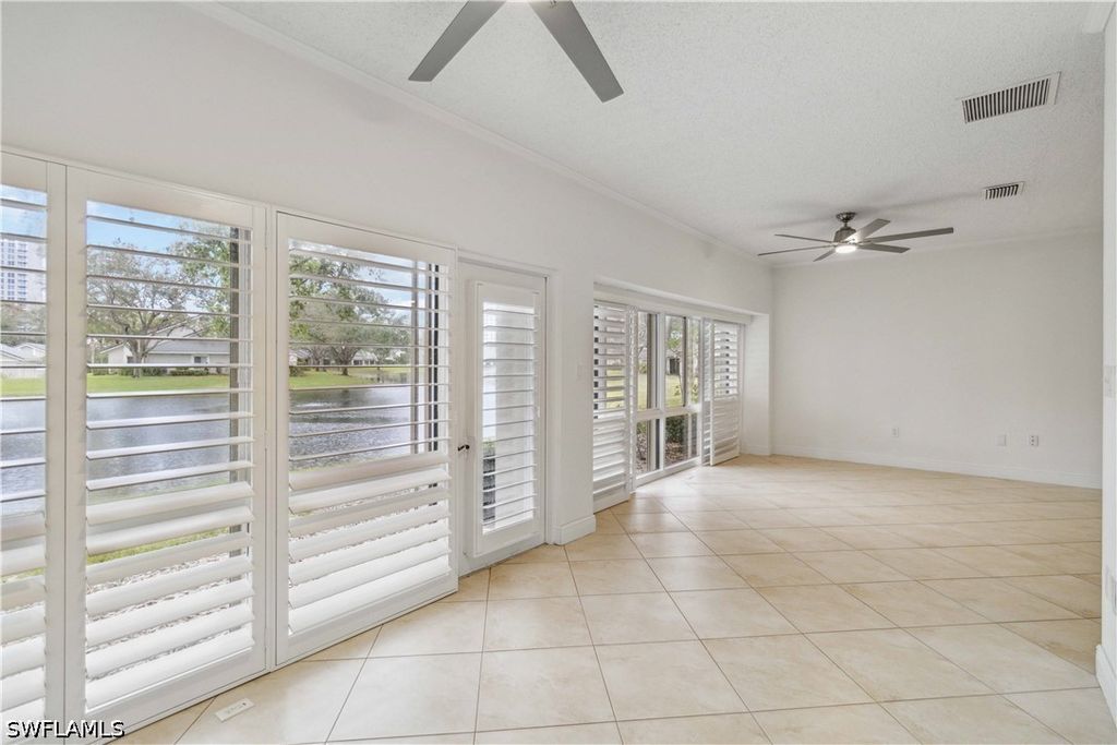 604 Arbor Lake Dr 6-103, Naples