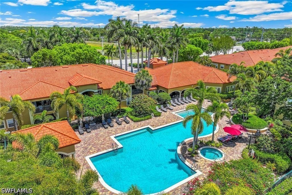 8920 Colonnades Ct E 518, Bonita Springs
