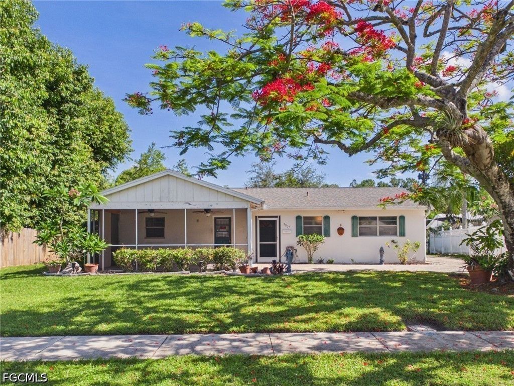 3067 Buena Vista Ln, Naples