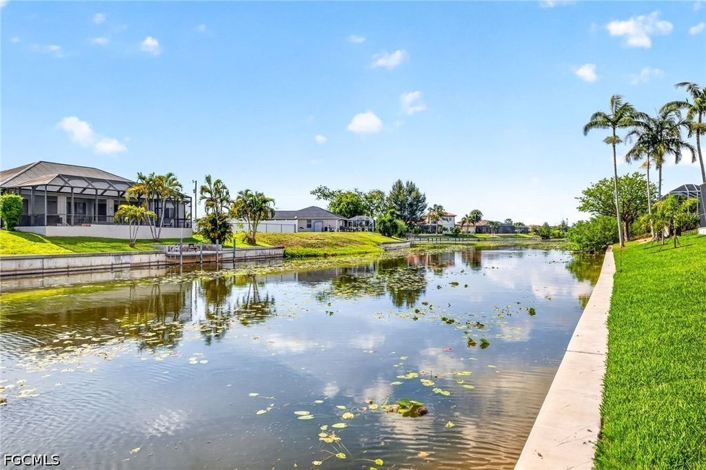 2632 Sw 10th Ave, CAPE CORAL