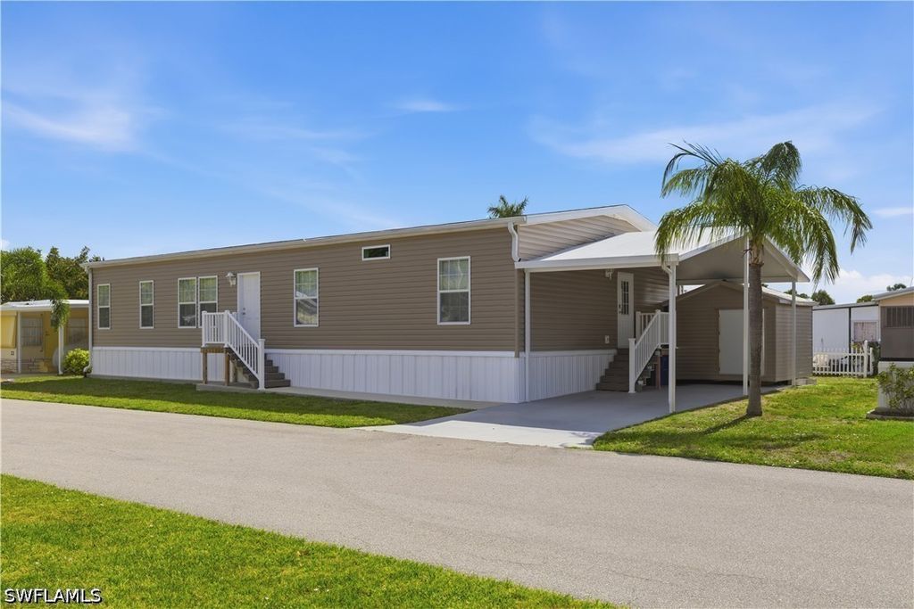 24 Red Poinciana Dr, Fort Myers