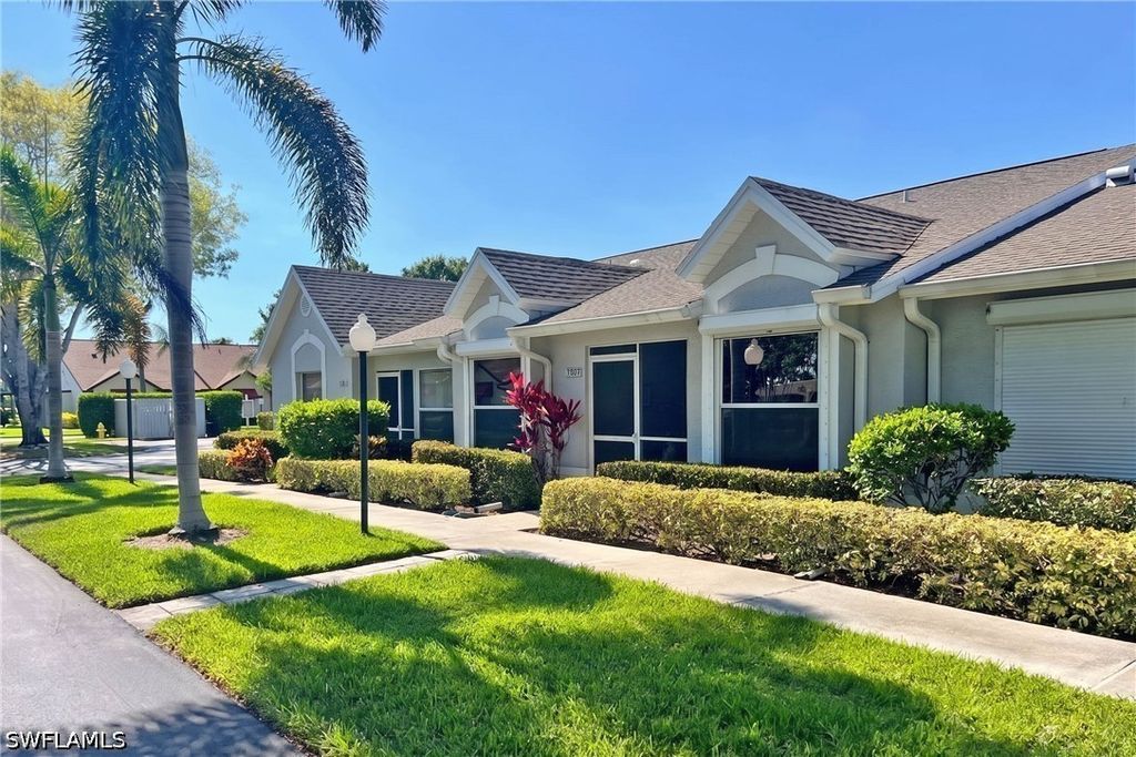 3383 Erick Lake Dr 2902, Naples