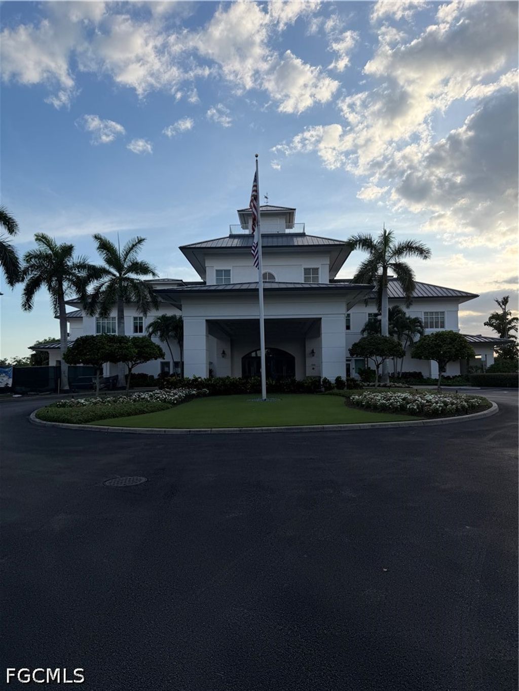 4700 Yacht Harbor Dr 622, Naples