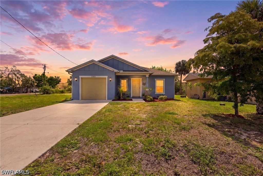 2303 Ben St S, Fort Myers
