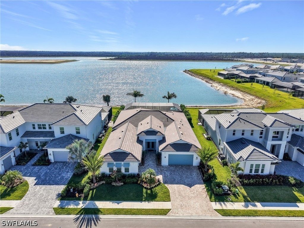 9171 Wisteria Way, Naples