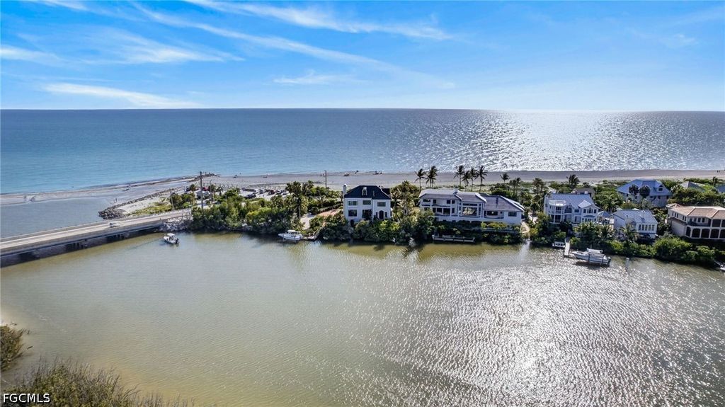 17201 Captiva Dr, Captiva