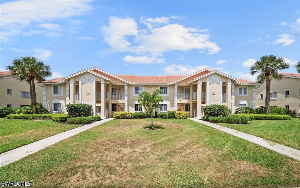 7761 Jewel Ln 102, Naples