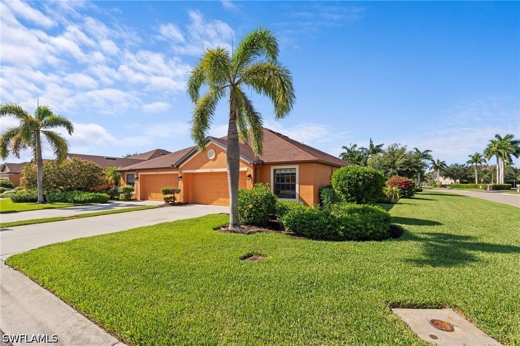 3761 Pino Vista Way, Estero