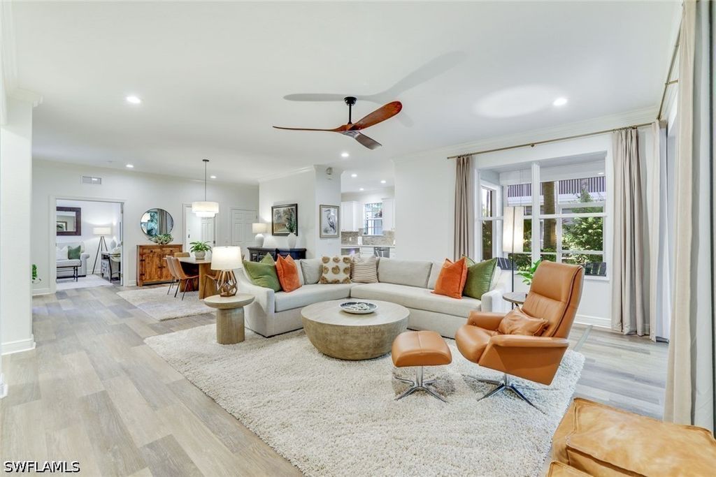 4956 Shaker Heights Ct 101, Naples