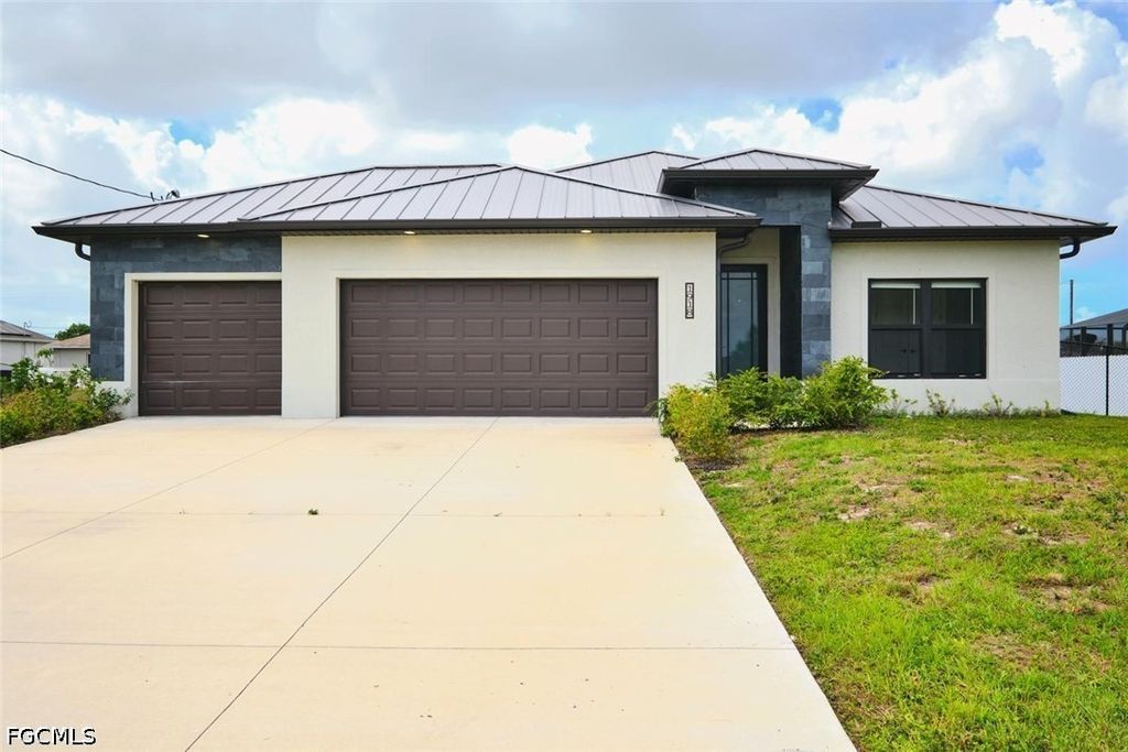 1918 Sw 1st St, Cape Coral