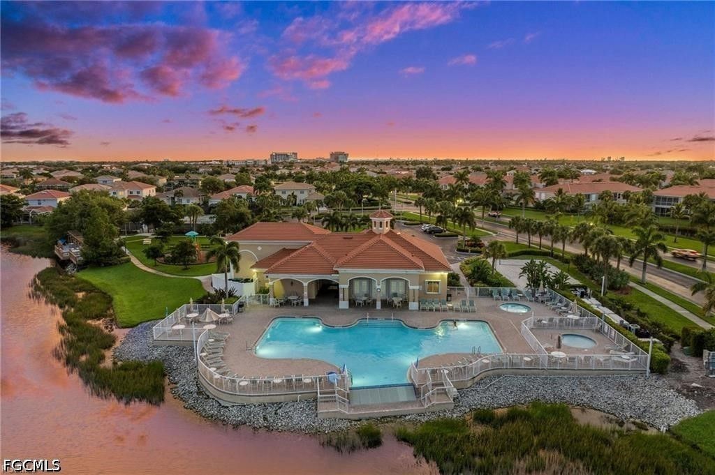 8830 Spring Mountain Way, Fort Myers