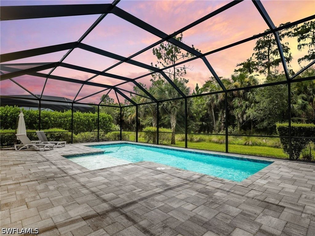 9487 Greyhawk Trl, Naples