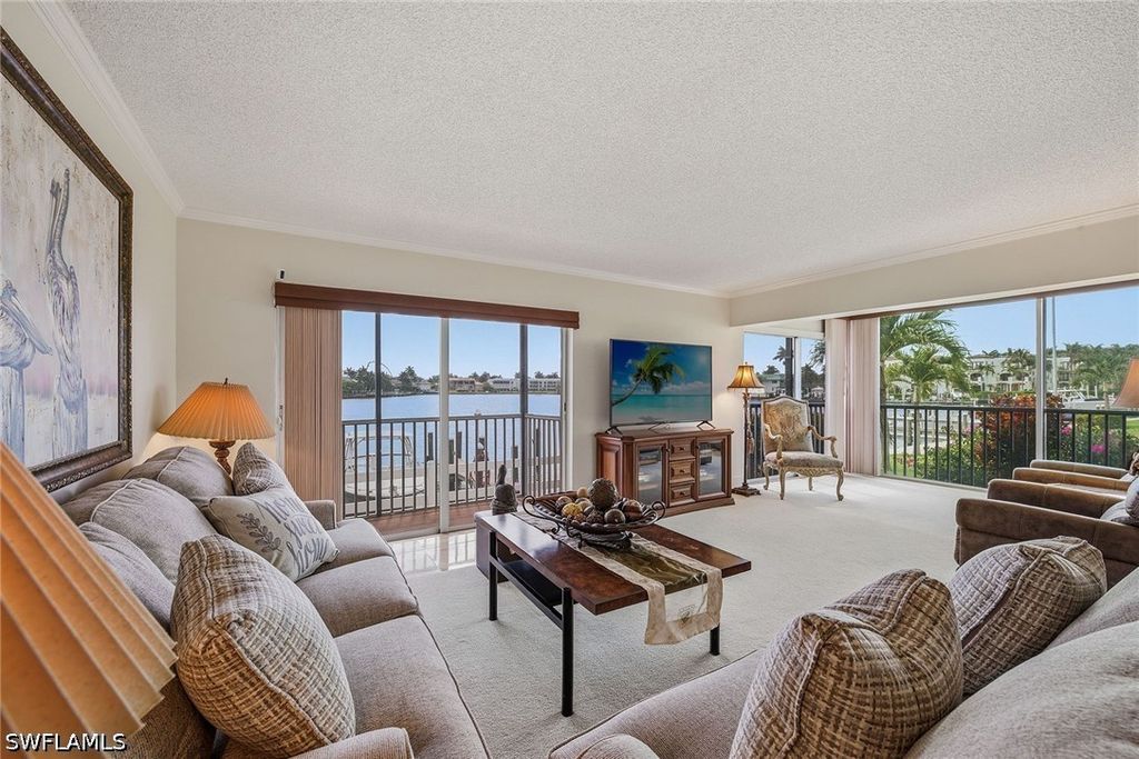 3000 Gulf Shore Blvd N 101, Naples