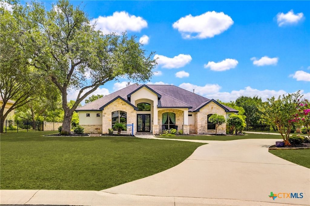 8211 Wild Wind Park, San Antonio