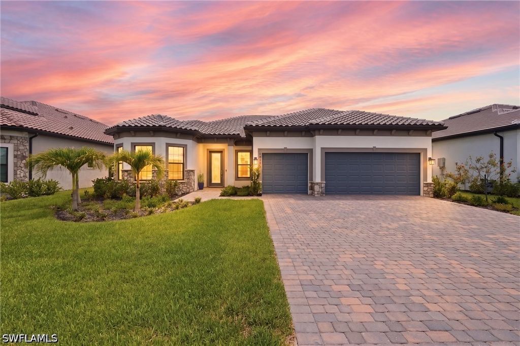 19073 Gentry Pl, ESTERO