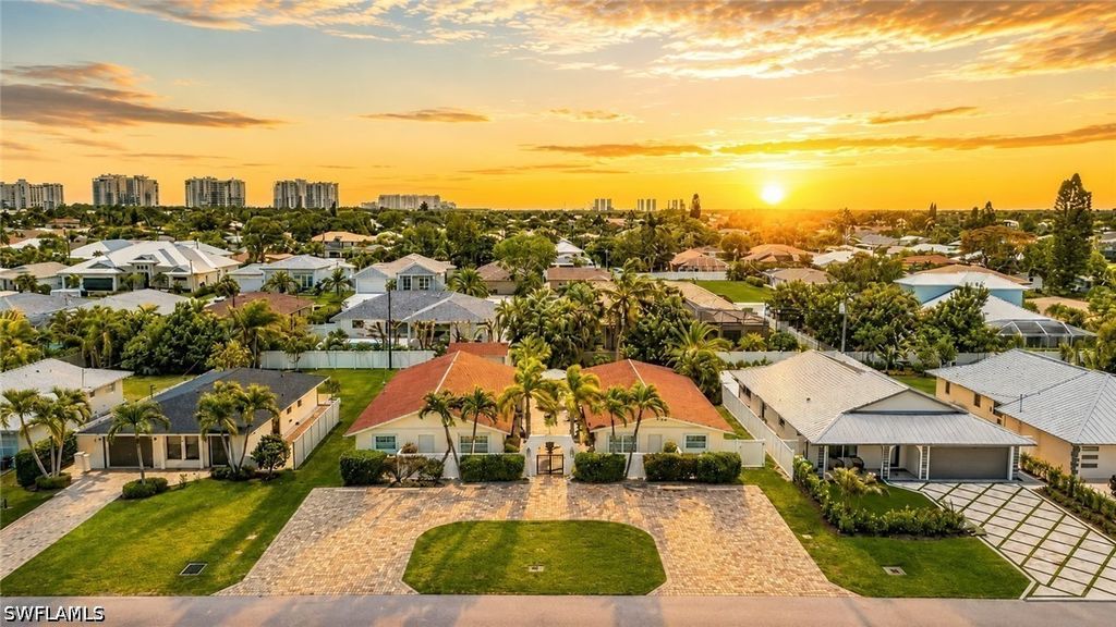 559 105th Ave N, Naples