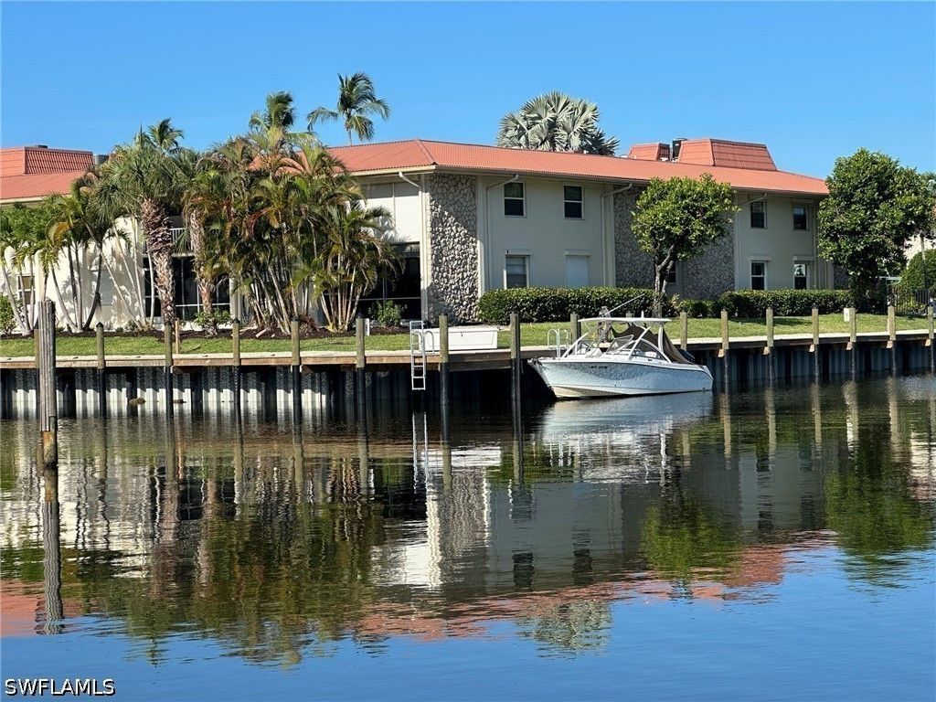 1200 Cherrystone Ct B108, Naples