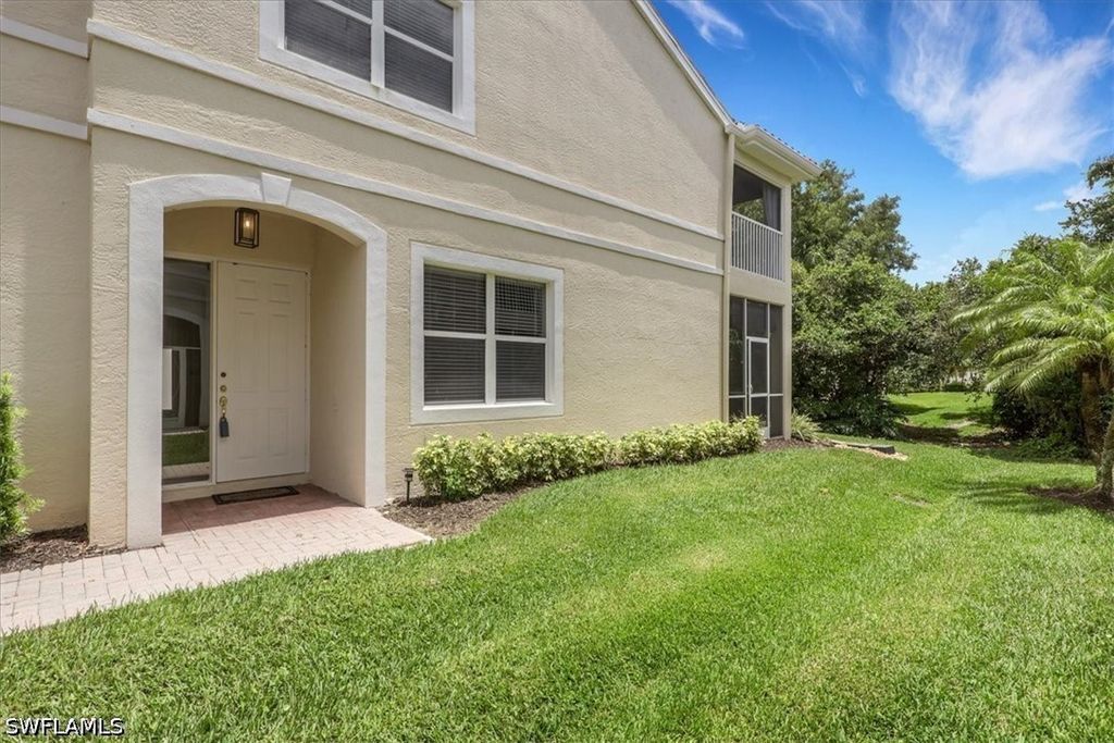 890 Eastham Way Q102, Naples