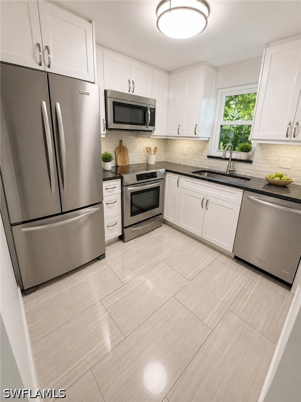 1440 Green Valley Cir 601, Naples