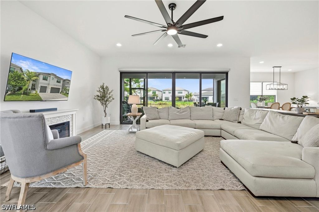 20281 Fair Oak Ln, Estero