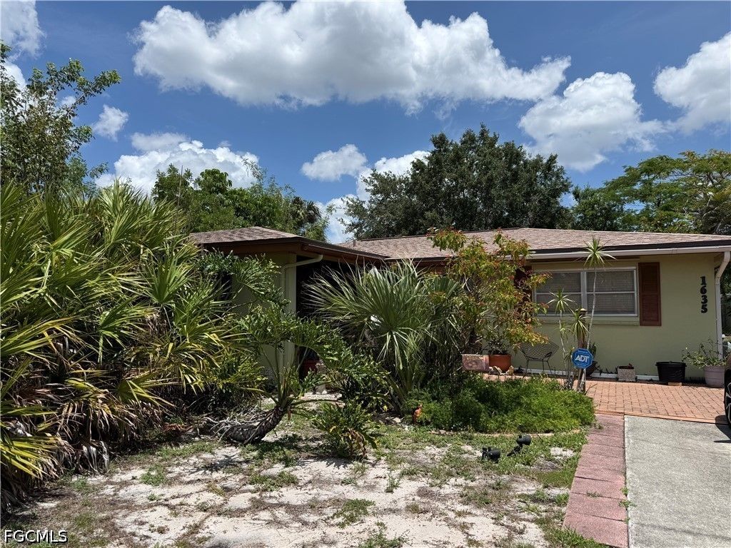 1635 Kensington Ct, Fort Myers