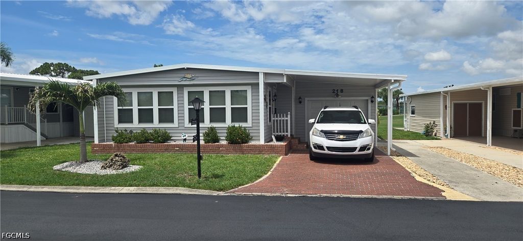 218 Nicklaus Blvd, North Fort Myers