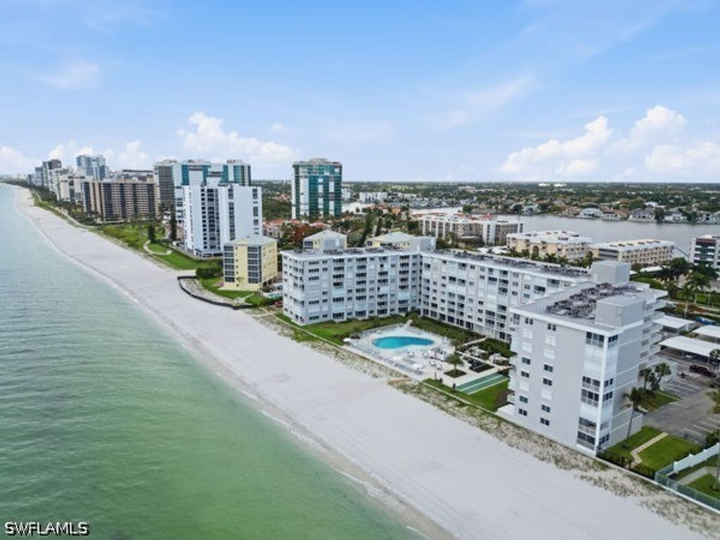 3443 Gulf Shore Blvd N 714, Naples